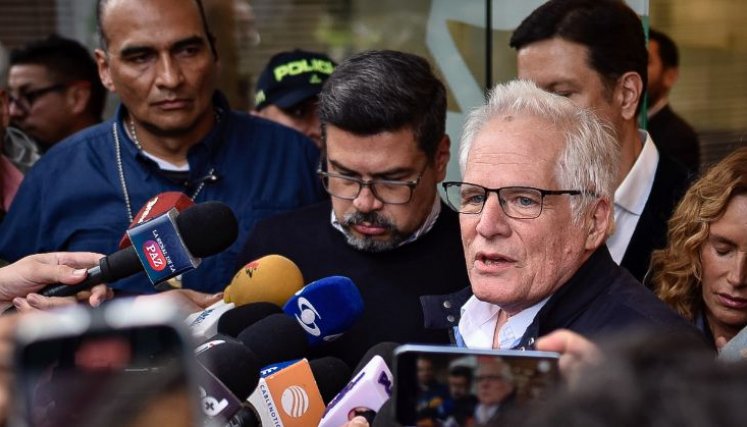 Papá de Miguel Uribe. 