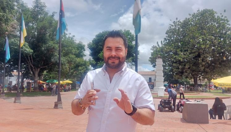 Los integrantes de la Asociación de personeros del Catatumbo indican que están desprotegidos en medio de la guerra.