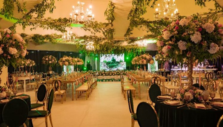 La decoración está hecha con manos expertas, que transforman en realidad los sueños/Decoración: Hugo Ramírez