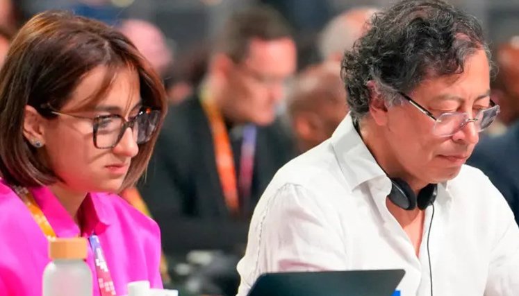 Laura-sarabia-renuncia