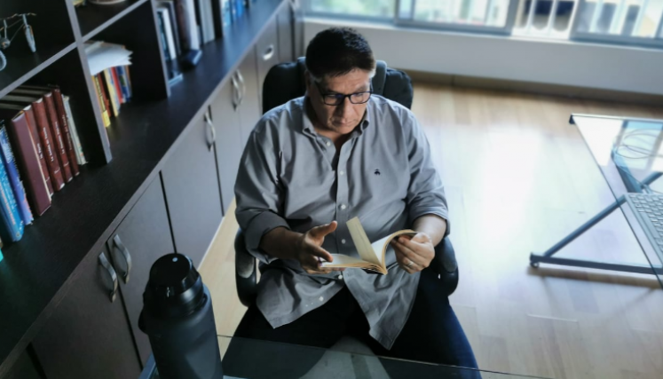 Sigifredo López