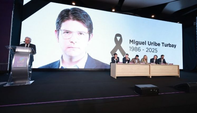 PAPÁ DE MIGUEL URIBE 