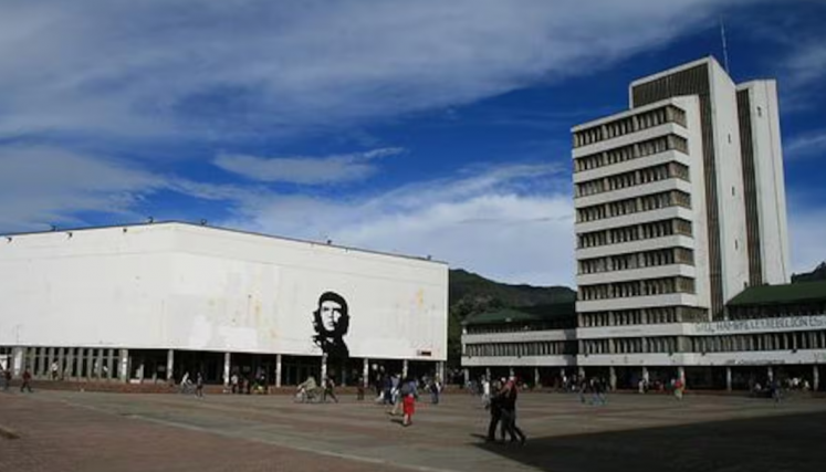Universidad Nacional