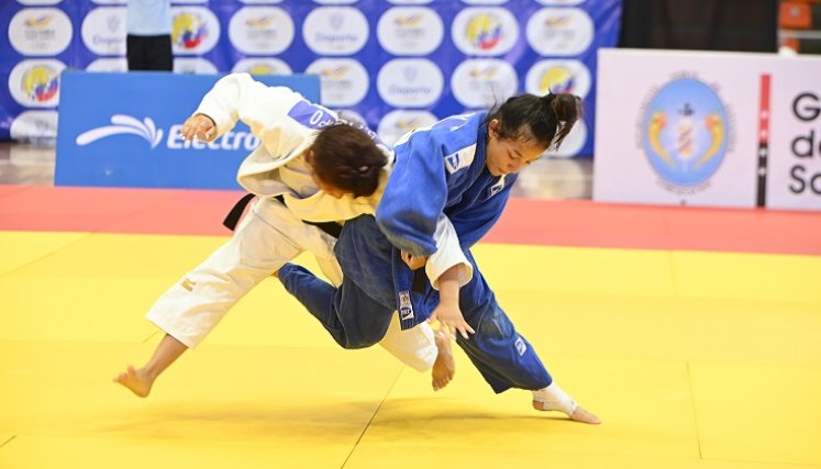 Maryury Ureña, yudoca cucuteña (de azul) tuvo un buen trabajo durante el torneo.