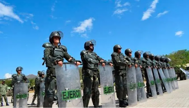 Militares