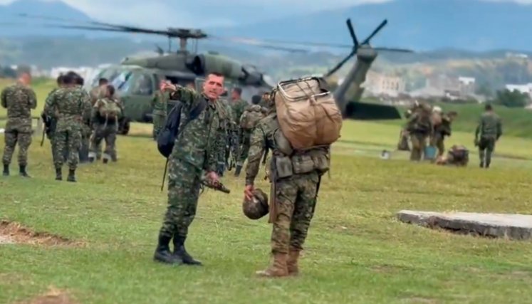 Soldados liberados
