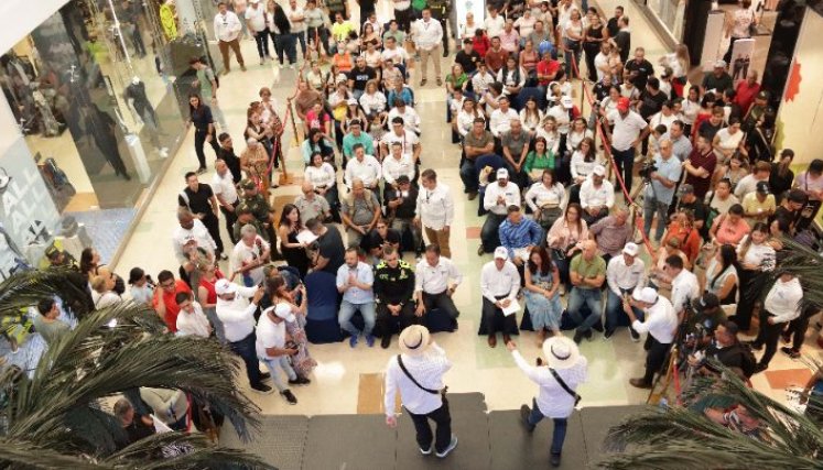 Numeroso público presenció en el Centro Comercial Ventura Plaza el lanzamiento de Panaca Viajero/Foto Stefany Peñaloza