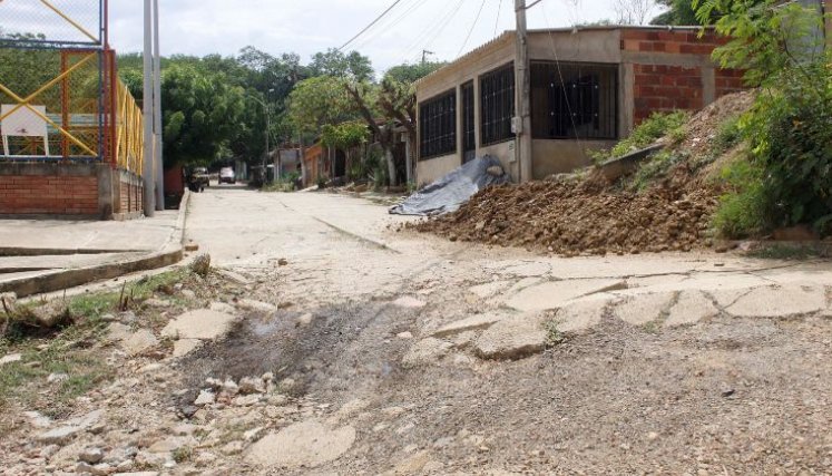 13 calles tiene el barrio Camilo Daza.