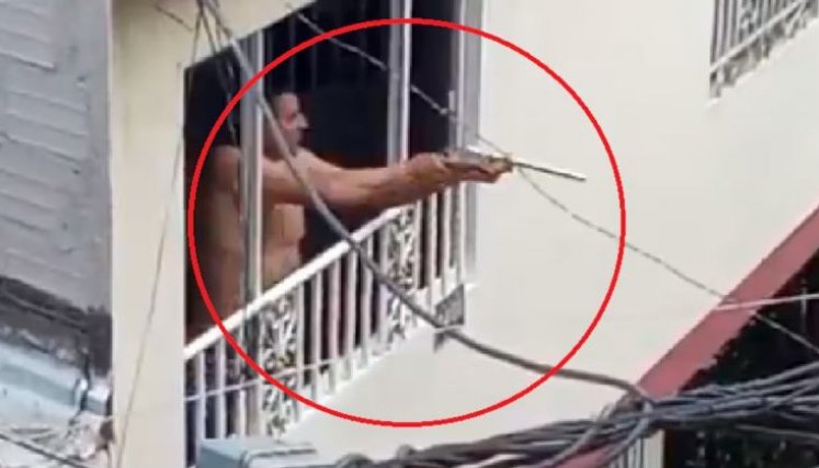 AMENAZÓ CON ESCOPETA 
