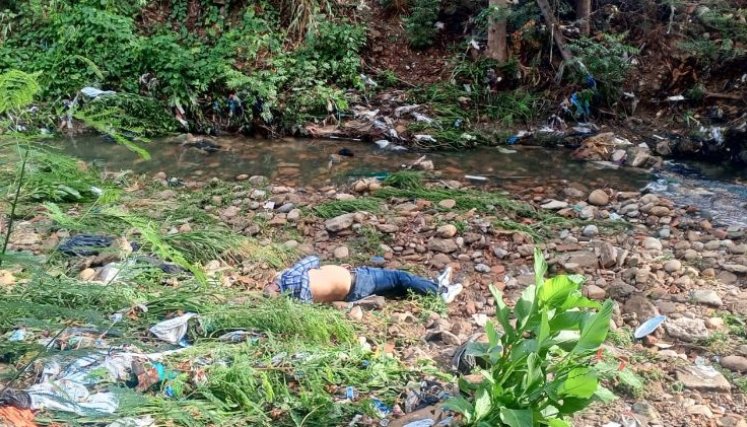 El cuerpo sin vida del género masculino fue hallado en un canal de aguas lluvias/Foto Cortesía