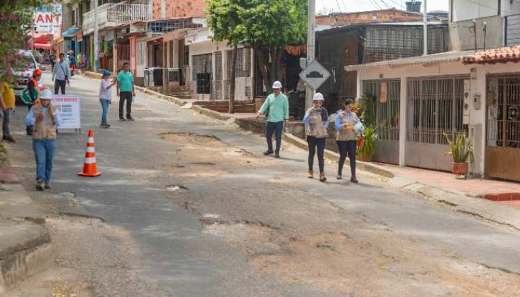 Alto grado de deterioro en varias calles de Cúcuta.