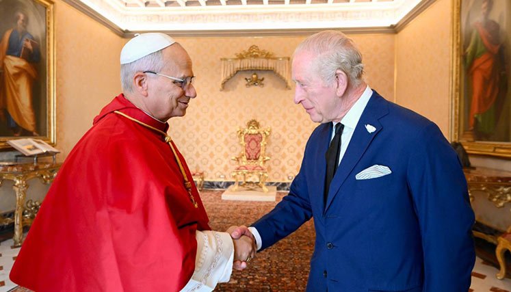 papa-león-y-rey-carlos