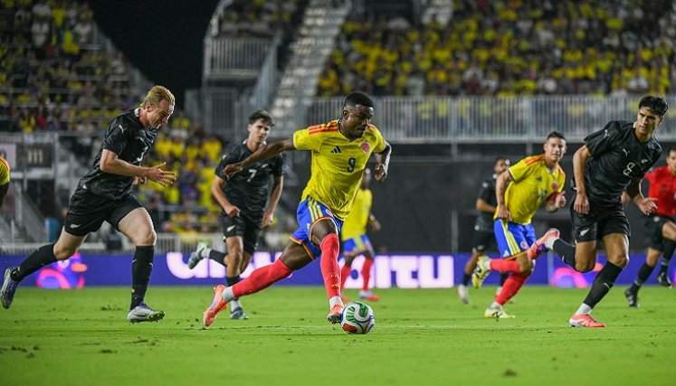 Jhon Córdoba volvió a tener minutos de juego con la selección nacional.