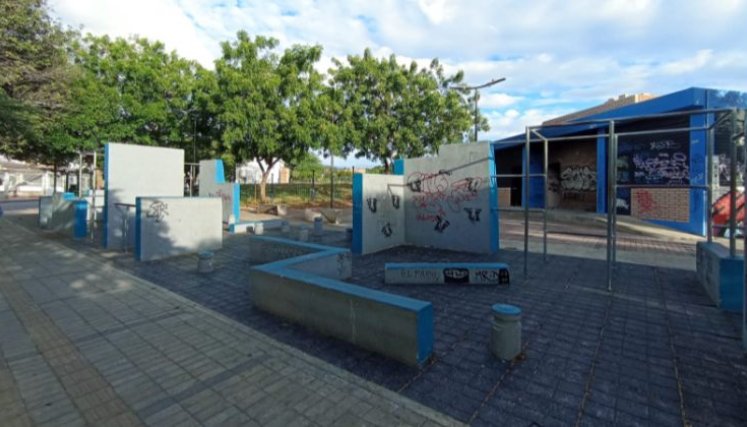 Algunos espacios públicos sobre la avenida Kennedy están vandalizados