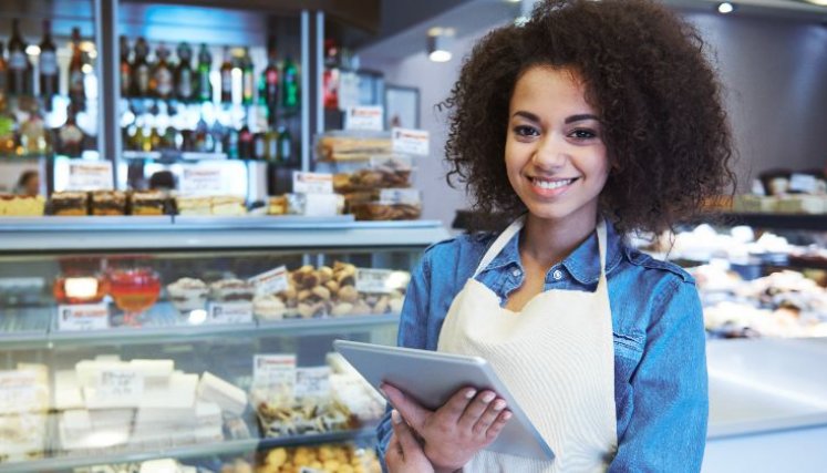 Si bien la IA está redefiniendo los procesos contables, financieros y de mercadeo, solo un liderazgo estratégico y ético puede asegurar que estas herramientas sirvan a objetivos de desarrollo sostenible y bienestar social.