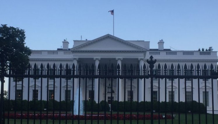 Nuevas reglas en la Casa Blanca: periodistas necesitarán cita para acceder a despachos oficiales