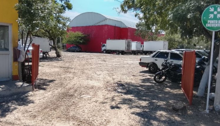 Lote de la polémica en el mercado de la Nueva Sexta de Cenabastos./Foto Orlando Carvajal