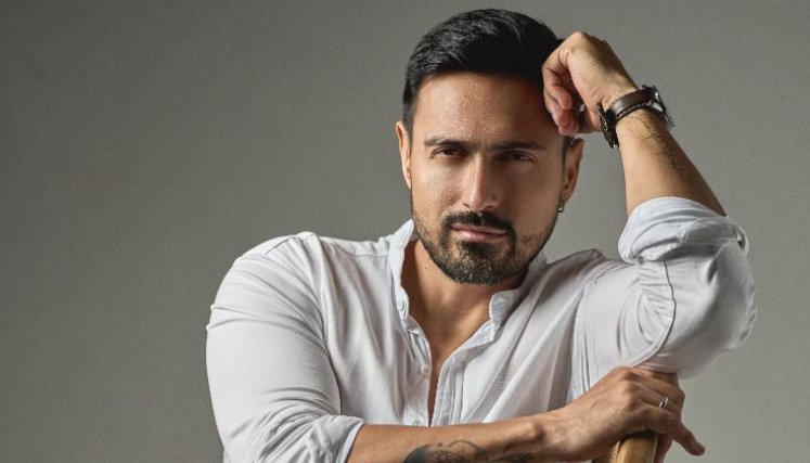 El cantautor cucuteño Diego Muvará redefine sus fronteras musicales con el lanzamiento de ‘Suertudo’.