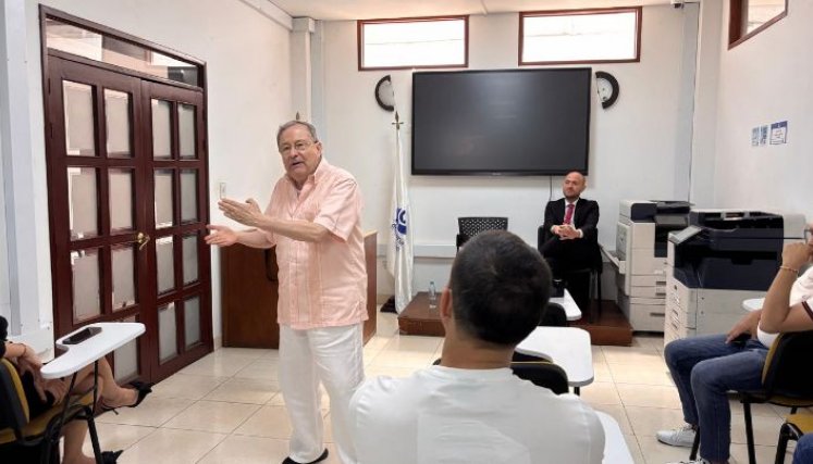 Ernesto Rey Cantor dictando una conferencia en la Universidad Libre./Foto cortesía