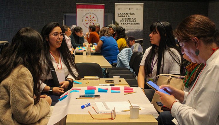  Medios, academia y sociedad civil buscan erradicar las violencias contra mujeres periodistas