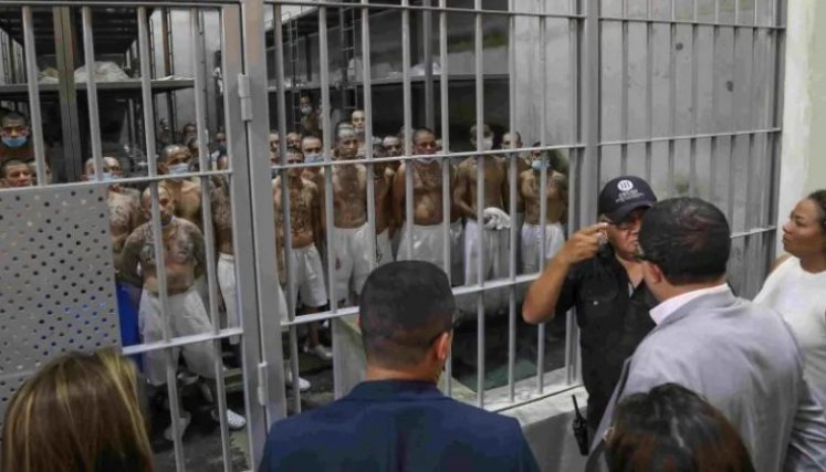 Pandilleros de la MS-13 reciben condenas de hasta 1.335 años de cárcel en El Salvador