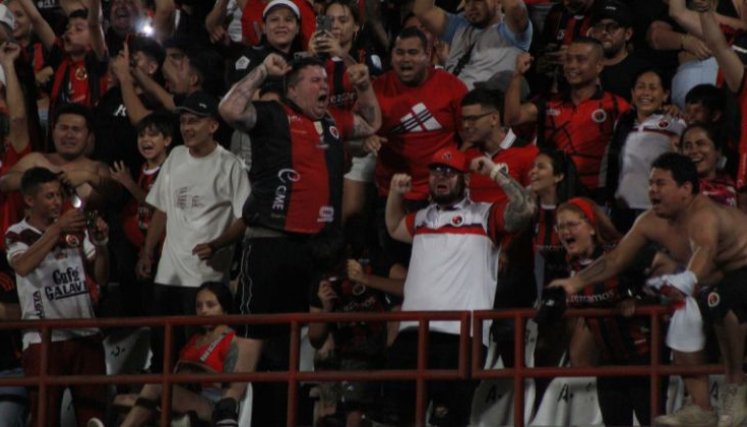 Hinchas del Cúcuta celebran el ascenso 