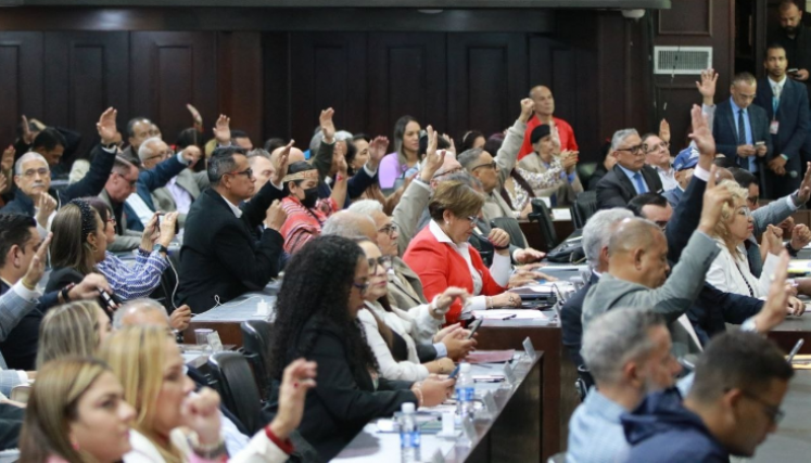 Venezuela defiende salida de TPI 