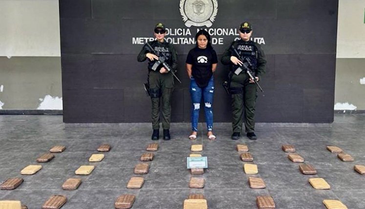 A Mayerlyn Alejandra Briseño le incautaron más de 20 kilos de droga. / Foto: Cortesía