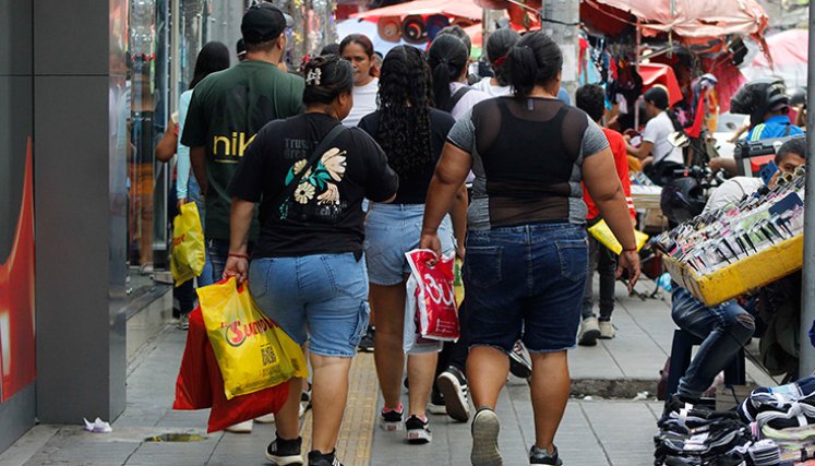 Consumo de los hogares. / Foto La Opinión