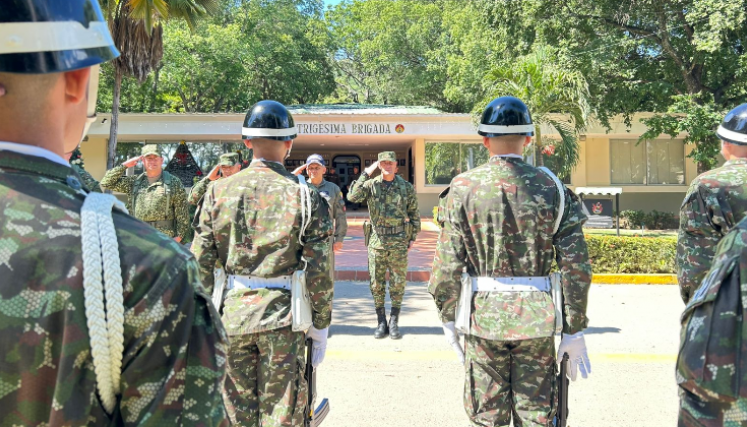 Saludo institucional de año nuevo a tropas de la Brigada 30.