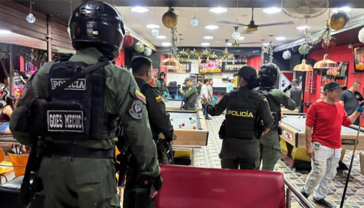 Domingo (747 x 420 px).png