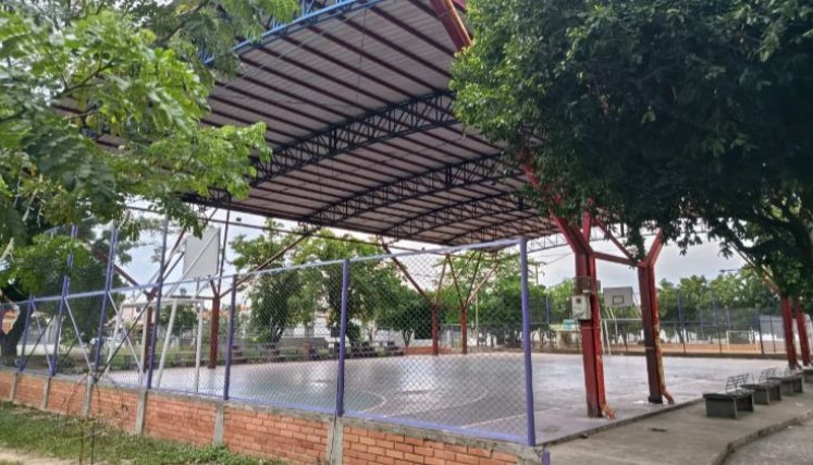 En la cancha del Nuevo Escobal se realizan torneos de fútbol donde participan niños Yukpa