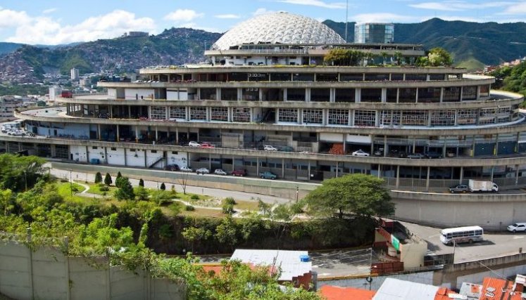 ¿Cómo el Helicoide pasó de albergar damnificados e intelectuales a ser una cárcel para narcos, homicidas y presos políticos?