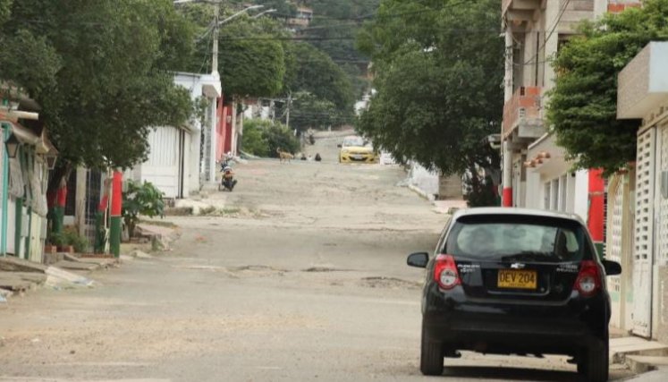 Más de 2 mil personas viven en Los Almendros