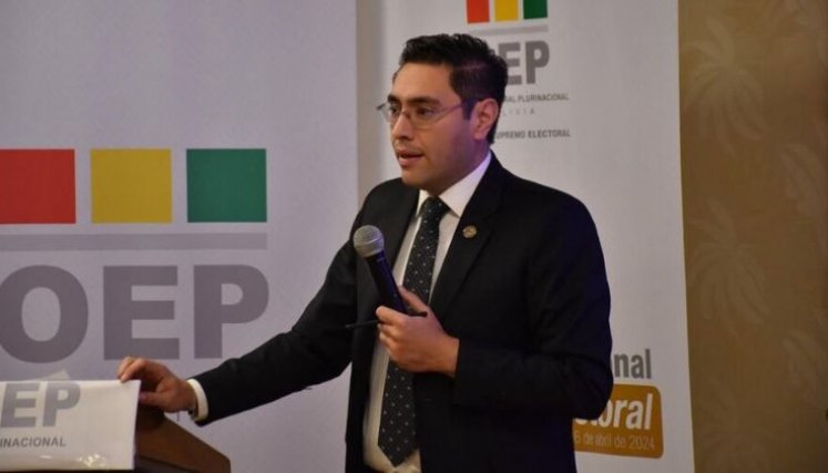 Presidente del CNE alerta por posible confusión en las consultas del 8 de marzo