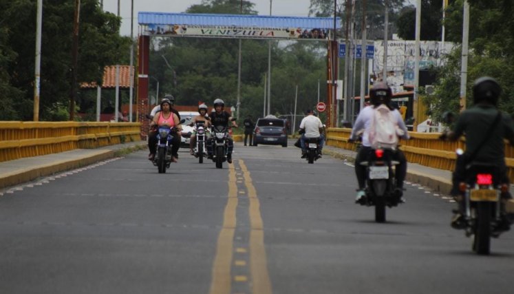 Paso fronterizo con normalidad