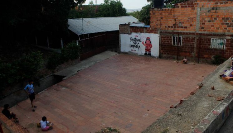 Un solo parque tienen en el barrio Santa Teresita.