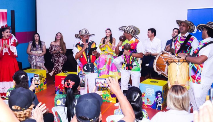 Más de 20.000 hacedores del Carnaval serán protegidos gracias a la  alianza entre Carnaval de Barranquilla y Zurich Seguros