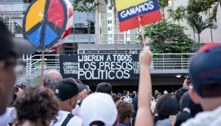 Edmundo González denunció que aún faltan más de 800 presos políticos por liberar/Foto archivo