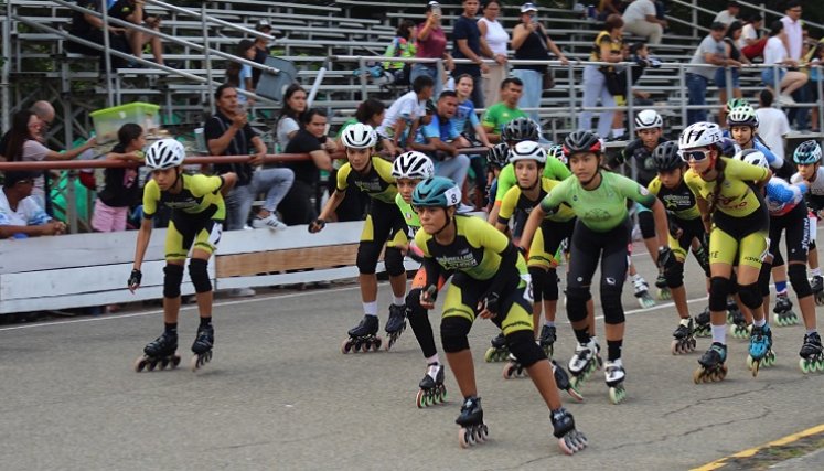 Buena participación de patinadores tuvo la cuarta válida departamental.