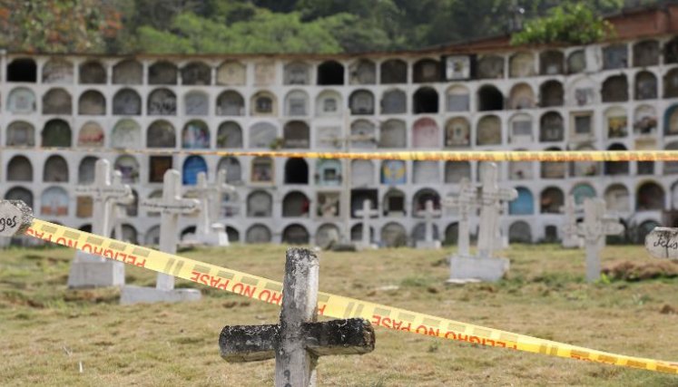 ESTADO ADOPTA POLÍTICA PARA FRENAR PÉRDIDA DE CUERPOS EN CEMENTERIOS