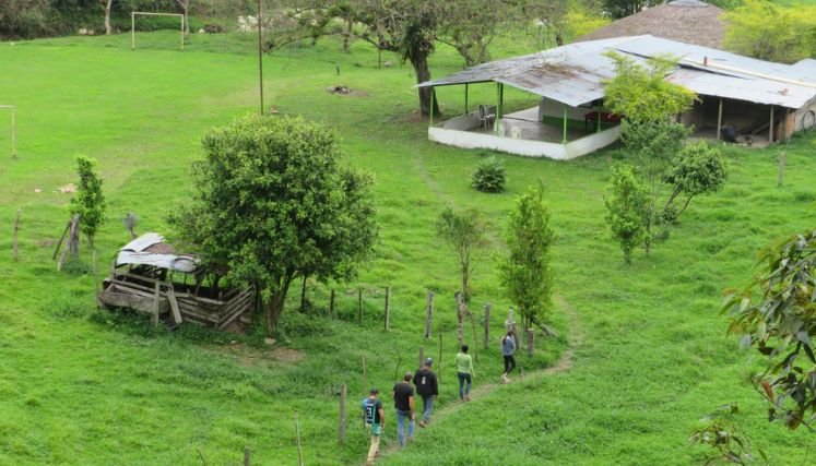 Grandes desafíos en materia de educación afrontan maestros en medio del conflicto armado.