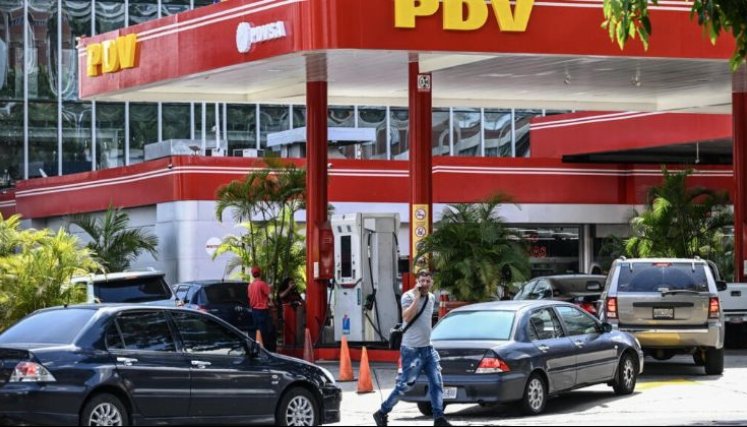 Pdvsa inicia plan piloto con gasolina Súper Premium de 97 octanos a $1 por litro en Caracas