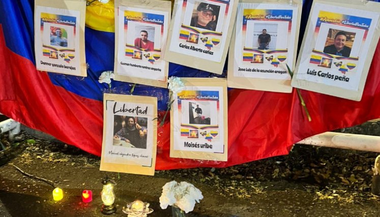 Velatón en el puente internacional Simón Bolívar.