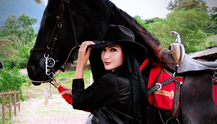 Alejandra Cristancho transforma una traición en su primer grito musical.