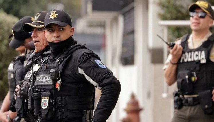 POLICIA DE ECUADOR 
