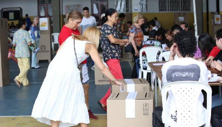 Elecciones legislativas en Cúcuta. Colegio Salesiano, principal puesto de votación. Foto Carlos Ramírez La Opinión
