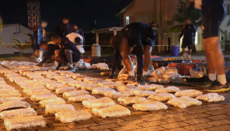 Incautan más de una tonelada de marihuana 