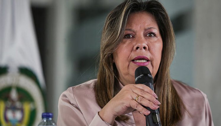 Luz-adriana-camargo-1.j