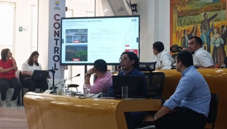 Representante del Área Metropolitana de Barranquilla en el concejo.